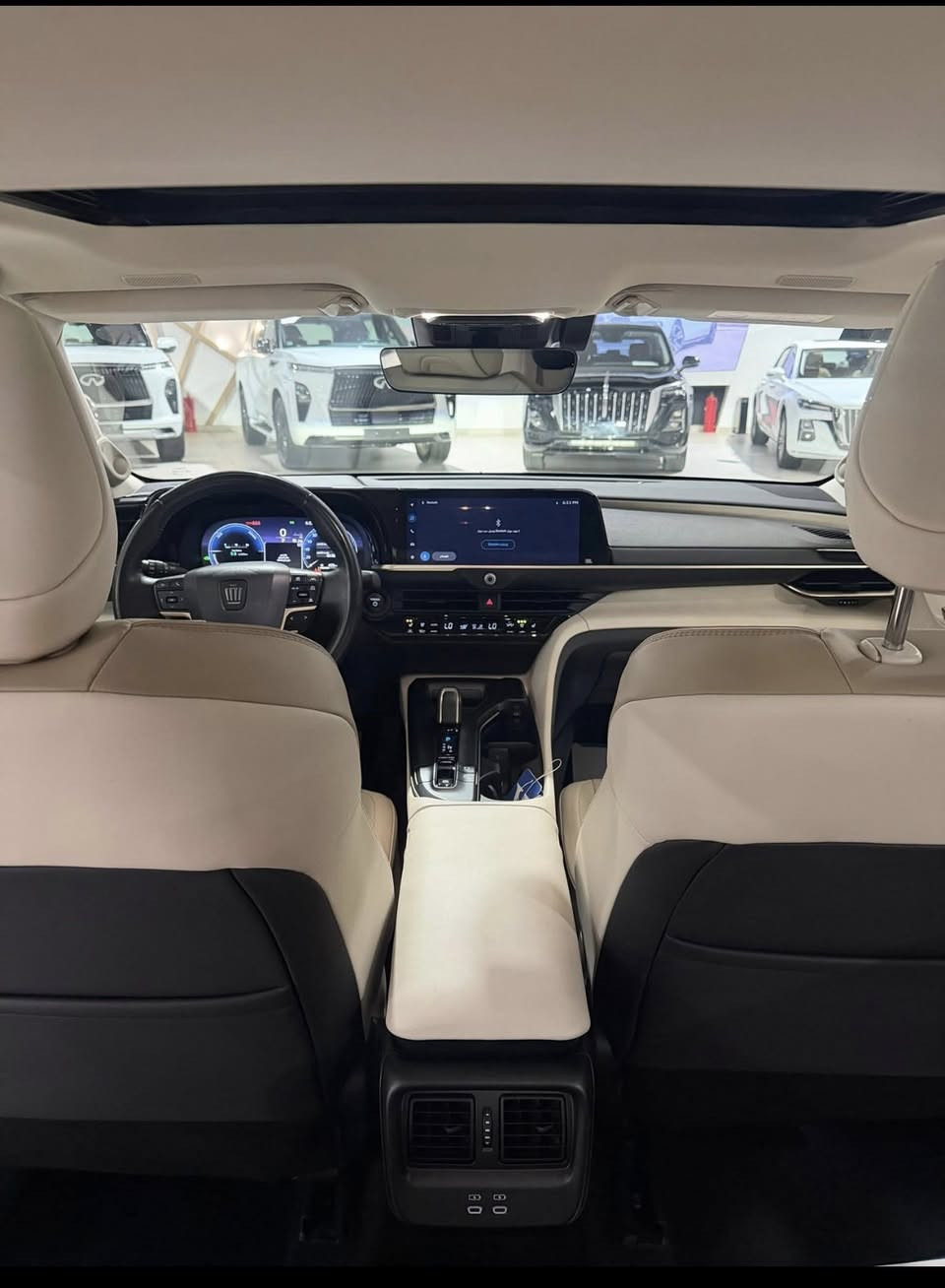 فرصة ما تتعوض للي يدور الفخامة والاقتصاد معًا كراون هايبرد... راحة لك وموفرة عليك سيارة فخمة، اعتمادية تويوتا، واستهلاك وقود ذكي جاهزة للاستخدام بدون مصاريف
لبيع: تويوتا كراون هايبرد 2023
ال لون المميز برونزي ذهبي
رقم :: بغداد
خليجي - ضمان شركةساز
الممشى:20,000 كم
المواصفات:
فل كامل
كاميرات °360
رادارات °360
حساسات أمامية وخلفية
مرايا كهربائية
دخول ذكي
تشغيل ذكي بالبصمة
فتحة سقف
كراسي جلد مع تدفئة وتبريد
تكيف ثنائي المناطق
ستارة خلفية
ملاحظة:
السياره تحت الضمان
للاستفسار: ***********
