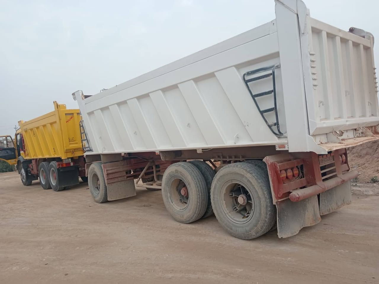 سلام عليكم لبيع مقطوره جديده طوله ٧ وربع سعر ١٣٥ وبيه مجال العنوان نجف ***********
