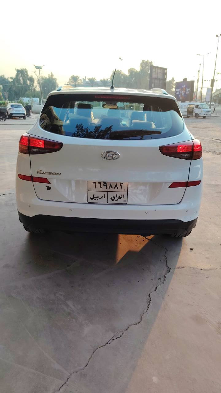 توسان 2021 وارد خليجي مكفول من الصبغ والبارد ماشيه 69الف كيلو السياره فول عدا البانوراما كير + مكينه مكفول 100٪ سياره جداً نظيفه رايده 215 ورقه وبيه مجال شي بسيط مكانه بغداد جميله للتواصل : ***********
ممتواجد ع فيس بغداد, العراق
