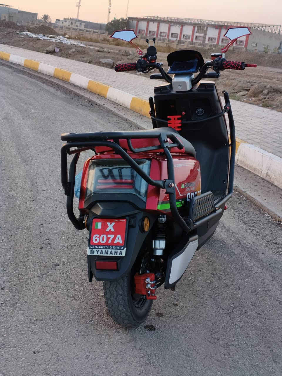 السلام عليكم 
للبيع دراجة شحن موديل 25 جديده نضافتها 99% 6 بطاريات جديده 32 أمبير السعر 650 مكاني الرمادي  للتواصل ***********
