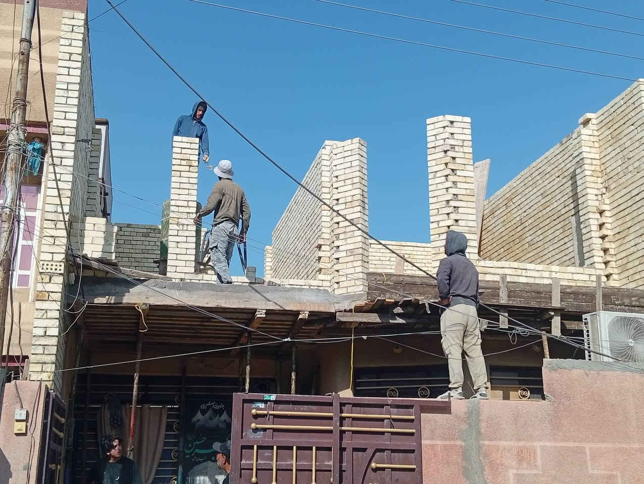 خلفه بناء متفرق ع دبل وقطعي اسعار مناسبه لتزام بل موعد شغل درجه اولا وزن وتنضيف موقع  وفلوس ماخذا الا تقتنع بل بناء جهاد العيساوي *********** تصل وتدل
