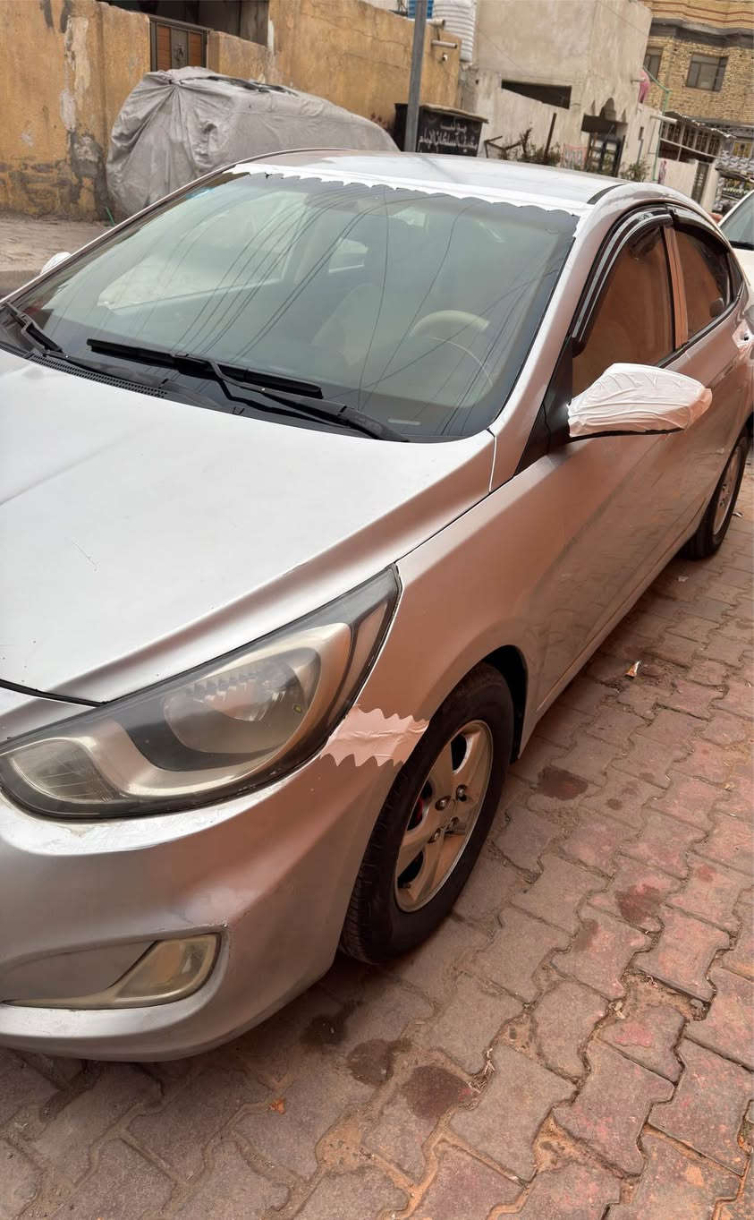 السلام عليكم اكسنت 2013 خليجي جاهزه كير ومكينه وحداده رقم ذي قار انكليزي هزه جديده السياره بلبصره وراعيهة يمي شرط التحويل البدي بدون ضربه بيه مكانات صبغ السعر 85 وبيه مجال *********** البصرة, العراق
