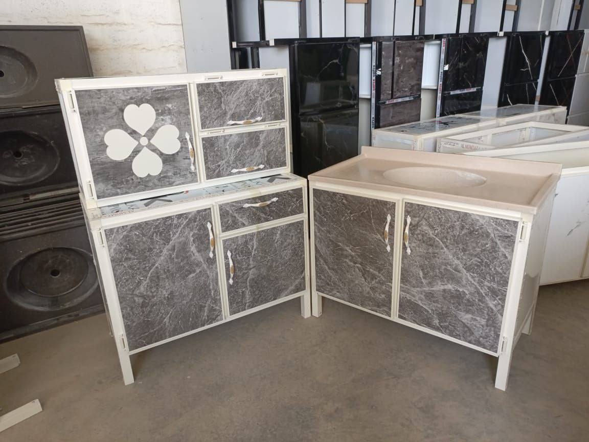 ***********
ثلاث قطع كاونتر وملحق قياس متر وسنك مرمر متر سعر 185
