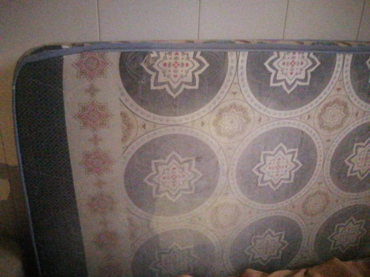 للبيع مندر جربايه نفر جديد ٣٥ زوليه قياس ٢في ٣ ٧٥ برده سحب ٢٥  سكه تاج سعر ٤٠ بيهن مجال


**إذا كنت صاحب هذا الإعلان وتريد حذفه لأي سبب، رجاءا أرسل رسالة إلى الدعم الفني**