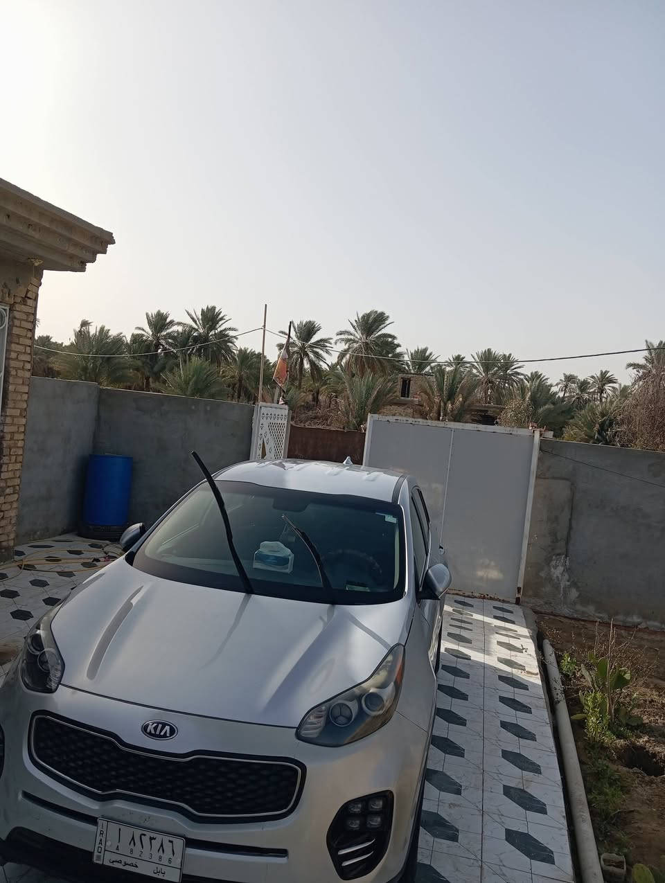 سلام عليكم ورحمه الله وبركاته
كيا سبورتج 2019 امريكي 
بيه جاملغ امامي تبديل فقط 
لباقي كفاله عامه 
مواصفات 
تبريد قطعتين 
كشنات جلد. 
مانع نزلغ
كامره خلفيه 
شاشه 
تحكم استرين 
لايت عالي وناصي 
داخل اسواد ملكي 
السعر مع اتصل
***********
