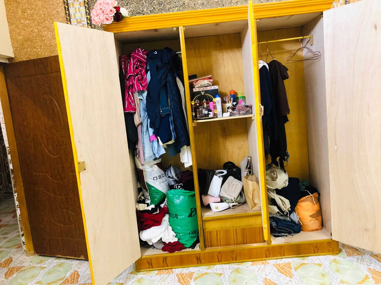 سلام عليكم يوجد كنتور ثلاث خانات وجرارين السعر 190 وبي مجال المكان سكلات


**إذا كنت صاحب هذا الإعلان وتريد حذفه لأي سبب، رجاءا أرسل رسالة إلى الدعم الفني**