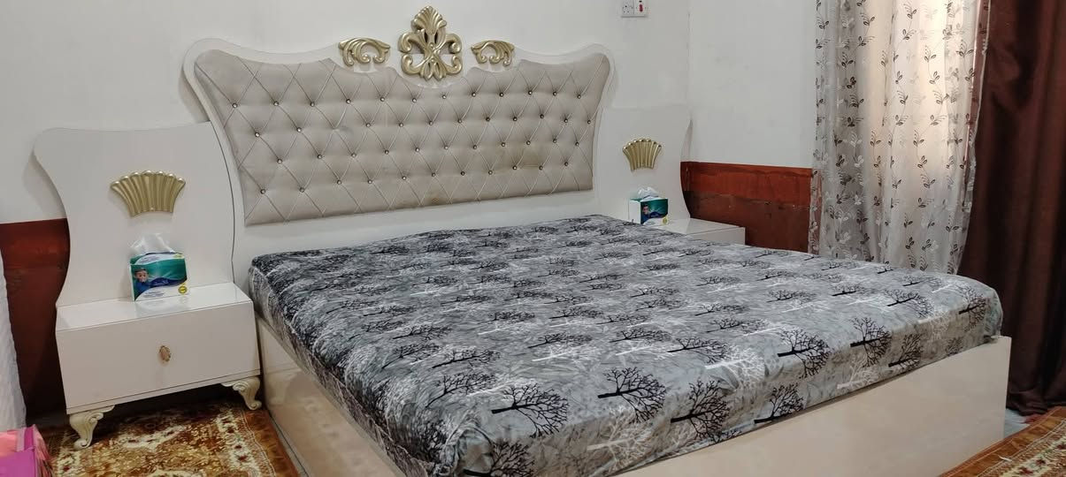 غرفة نوم تركي 7 قطع نظيفة جدا سعرها 525 وبيها مجال
العنوان.. الكرابلة قرب الناحية 
للتواصل على الأرقام ..***********..***********..متوفر واتس آب على الرقم
