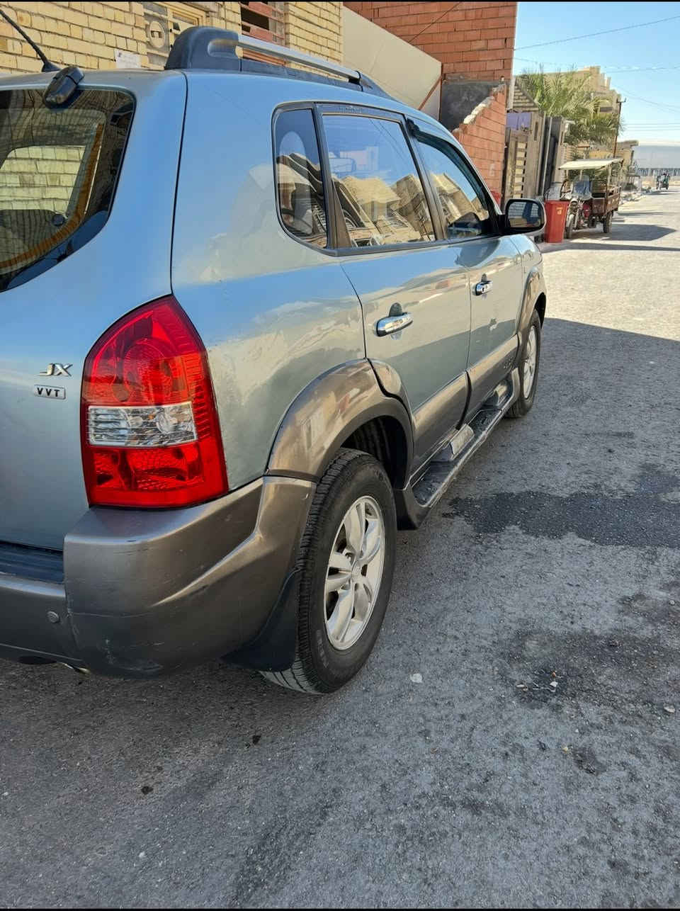 توكسان 2009 للبيع 
كير + مكينه مكفولات 🌿
حداديه جديده🌿
تخم تاير جديد 🌿
تبريد تدفئه جديد 🌿
سياره ما ناقصها اي شي
بيها قطعتين صبغ وشبر بارد بدون ضربه 
السعر 98 وبيها مجال 
***********
