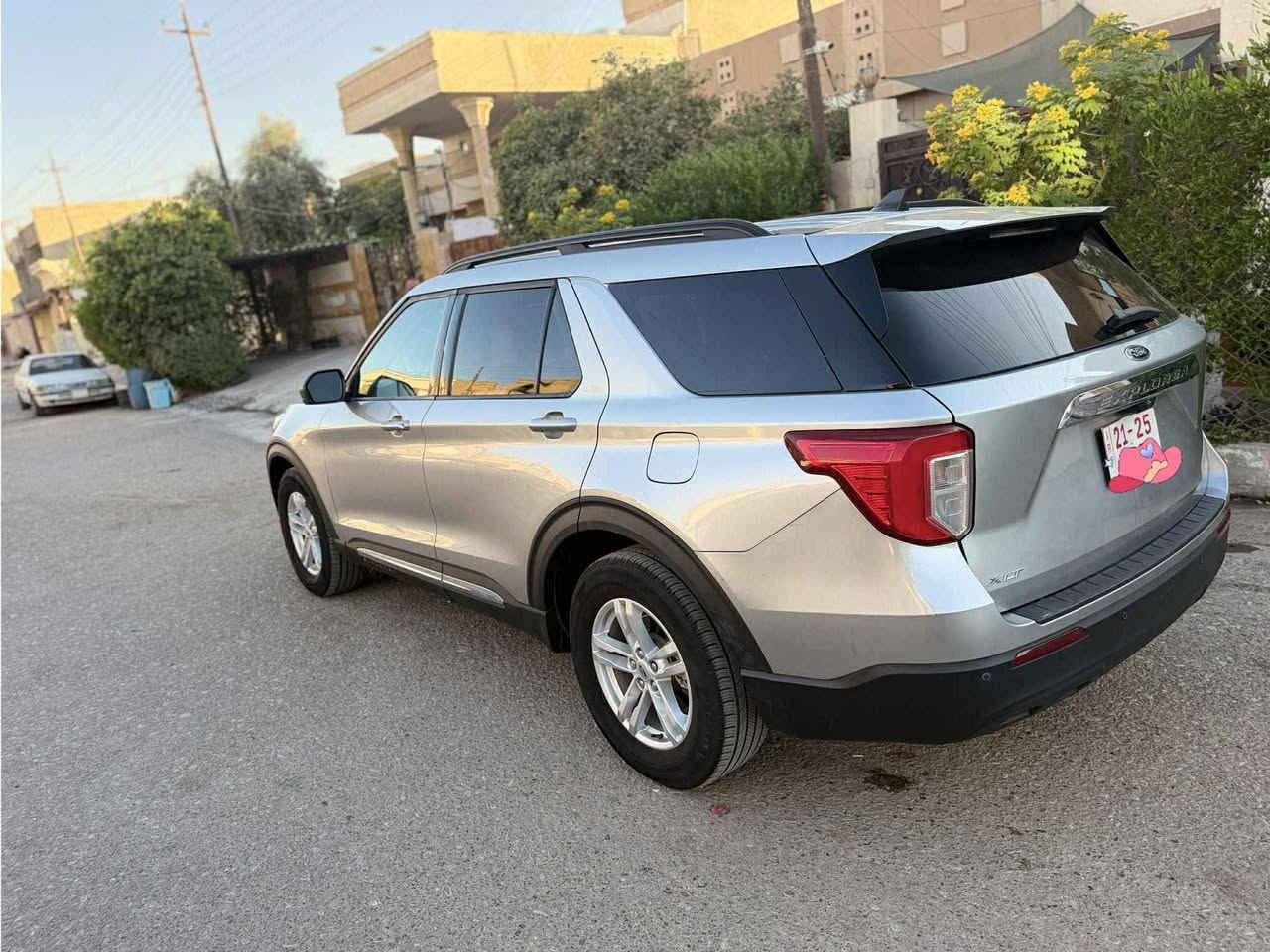 اكسبلور 2023 ماشية 26 الف موصفات XLT سلفر لون محرك 4 توربو جديد دخلت للعراق تترقم شمالي كشنات Vip و7 راكب و3 قطع تبريد مركزي وإياب وجنطة بصمة وكهربائي وتحكمات وكامرة ورادار وحجر صالنصا كله بلادي 

سيارة 🚙 بدون صبغ بدون فتح بدون شخط بدون تبديل بدون غرق بدون كلشي فقط حافة جاملغ سكن شبر تعديل بارد فقط لأغيرها ودواخل 100‎%‎ سليمة والإرباكات سسستم شركة شادله كلا يشتغل بدون عيب 
مكان سيارة كركوك حي عسكري سعره 220 مجال للطيبين 
***********
