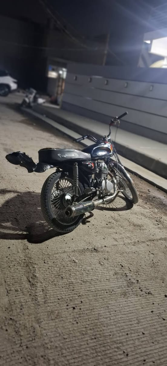 السلام عليكم ارشة 2018 للبيع بدون اوراق السعر 350 وبيها مجال العنوان ديالي بعقوبة ***********
