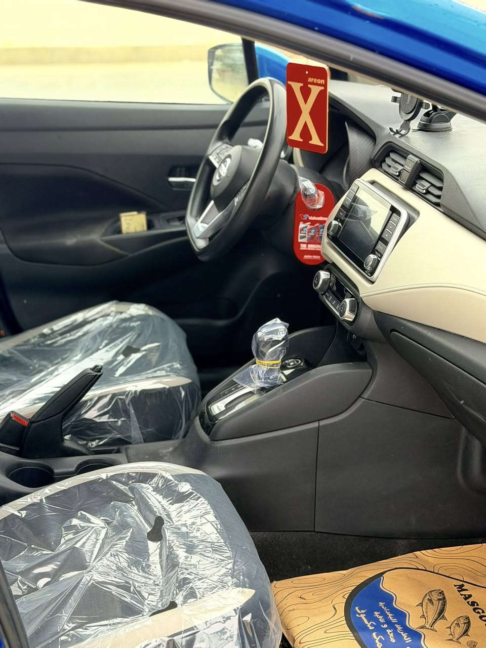 السلام عليكم
 نيسان فيرسا  وارد امريكي
موديل 2021 👌
مواصفات
بصمه 
شاشة 
كاميرا 
حساسات 
تحديد سرعه 
رادار امامي 
مانع تصادم 
توقف ذاتي عند الرجوع الى الخلف
باب صبغ بدون دواخل
ماشية 95 الف مايل 

سعرها 115 ورقه وبيها مجال 
كلش نضيفة وجديدة
( صور الحادث مرفقة بالمنشور )

التواصل على الفيس 
او 
الاتصال ☎️ 

 ***********
