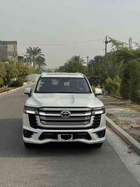 لاند كروز GXR لمتد  موديل 2023  ماشية 50 الف  محرك 4000 تنفس طبيعي  سا...