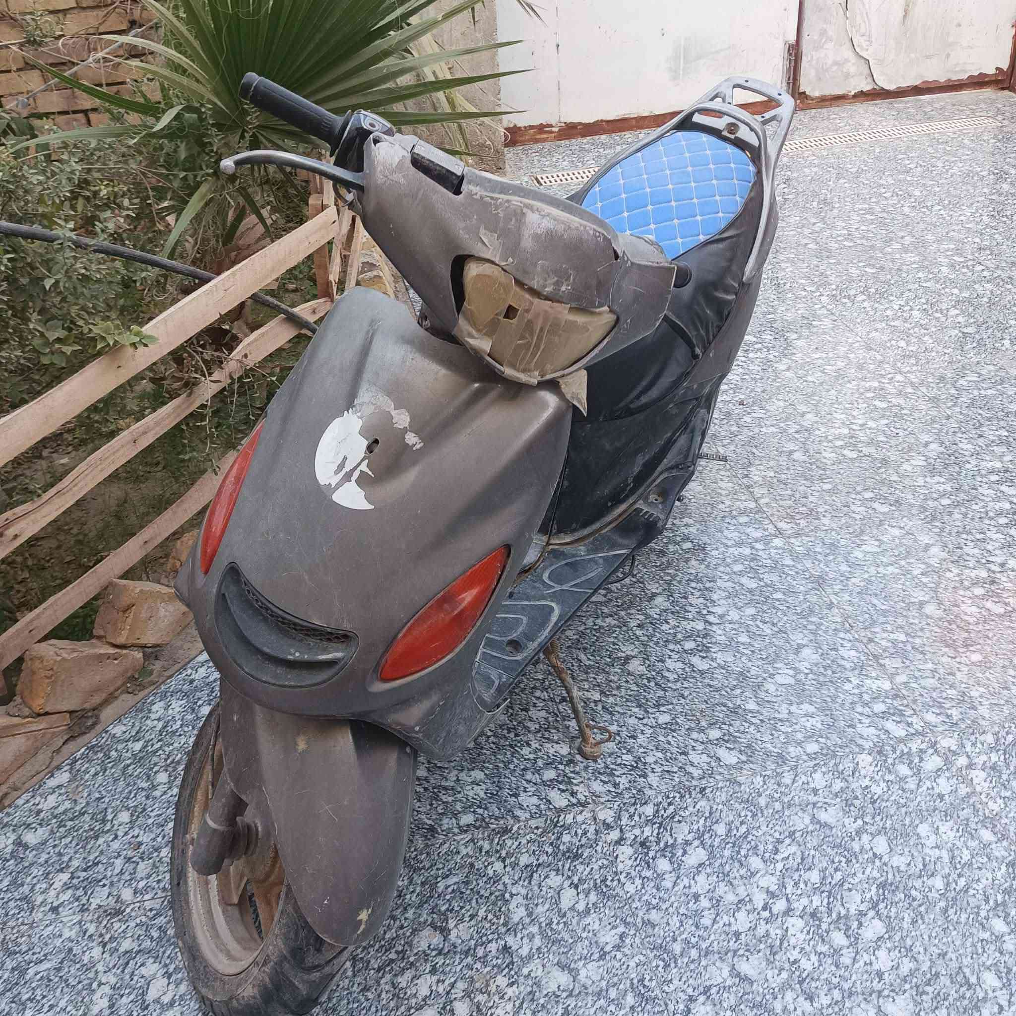 اكزز للبيع ٢٥٠ وبيها مجال قلليل
عوزها ترتيب بسيط


**إذا كنت صاحب هذا الإعلان وتريد حذفه لأي سبب، رجاءا أرسل رسالة إلى الدعم الفني**