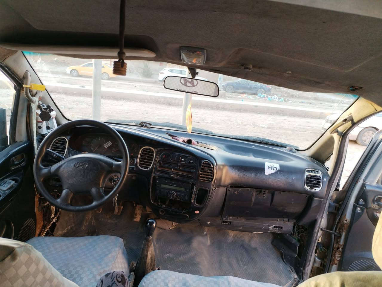 ستاركس مفتوح رقم واسط اجره مكانها بغداد مديل 2001محرك خيط بخار بدون تنقيص شواصي  نظيفه الورى واحد معمر والثاني بدايه نقاط خياس سعرها 40وبيها مجال الاتصال على الرقم ***********مو شراي لاتخابر ولاتكسر حلال مسلم
