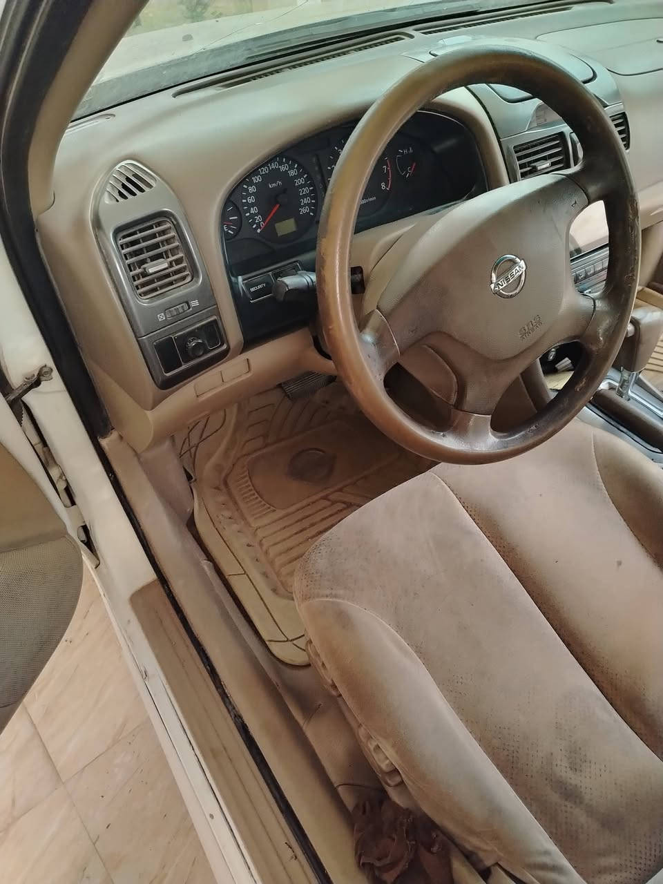 نيسان مكسيما 2004 بغداد مشروع وطني جاهزه محرك 3000  السعر 65 وبيه مجال للتواصل ***********

