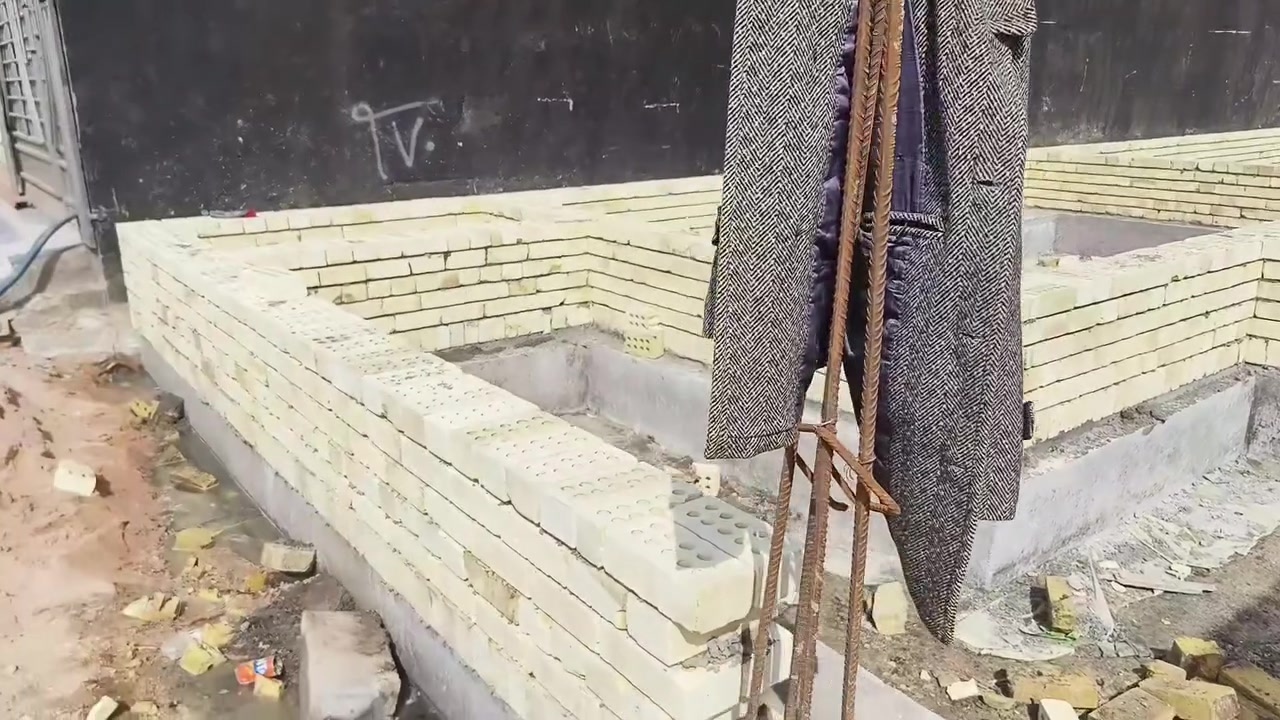 السلام عليكم خلفه بناء من السماوه واخذ قطعي وعلى الدبل واتساب موجود ***********
