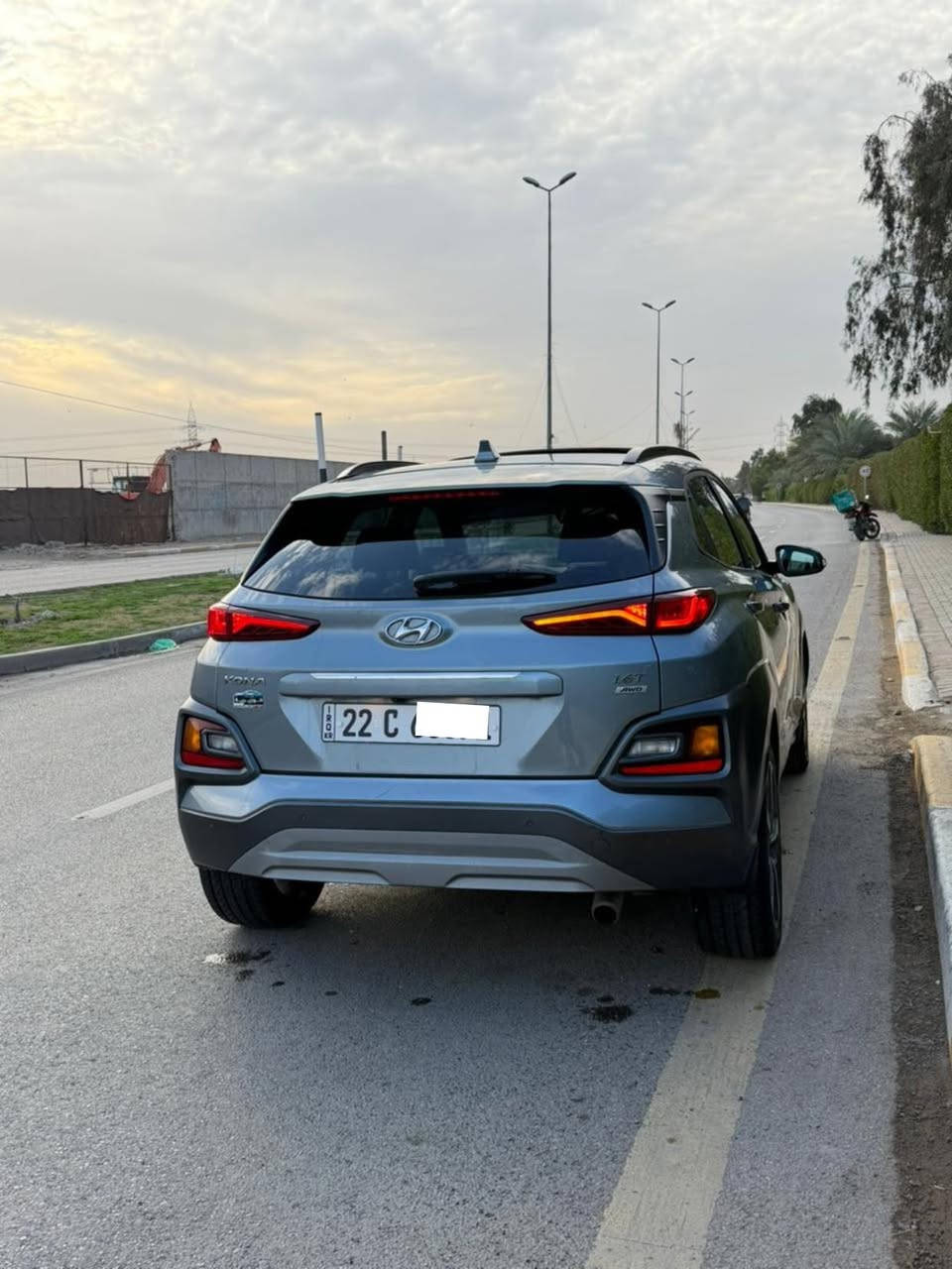 ‎السلام عليكم 
‎هونداي كونا 2019
‎رقم اربيل تحويل مباشر 
‎مواصفات لمتد فول 1/1
‎ماشيه 70 الف وارد امريكي
‎بيها حادث جاملغ خلفي وباب بيه دعجه بلتكمه وراشيها
‎بدون دواخل 
‎بصمه تشغيل وبصمة ابواب
‎كشنات جلد كهرباء 
‎فتحت سقف 
‎شاشه كار بلي
‎كامره تحكمات استيرن 
‎رادارات نقطه عمياء 
‎بچم زنون كشافات اماميه 
‎مكينه 1600 T 
‎فور ويل 
‎فول تحكم استيرن
DRIVE MODE
‎نضام منحدرات
‎حساسات
‎تحديد مسار
‎قياده اليه 
‎السياره جاهزه كير ومحرك
‎شرط الفحص والسونار 
‎عليه سيرفز كامل و اي نقص مابيها
‎العنوان :بغداد ***********
