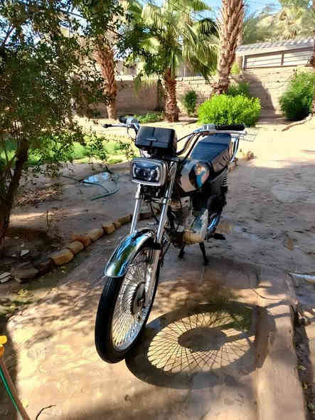 السلام عليكم ارشا كلك موديل (21)لل بيع ب350الف 
وبيه مجال بسيط دراجه كلشي ما عايزه هندر واحد تشتغل بي وقت
تفضل خاص او تصل *********** مكاني ديوانيه قضاء السدير
