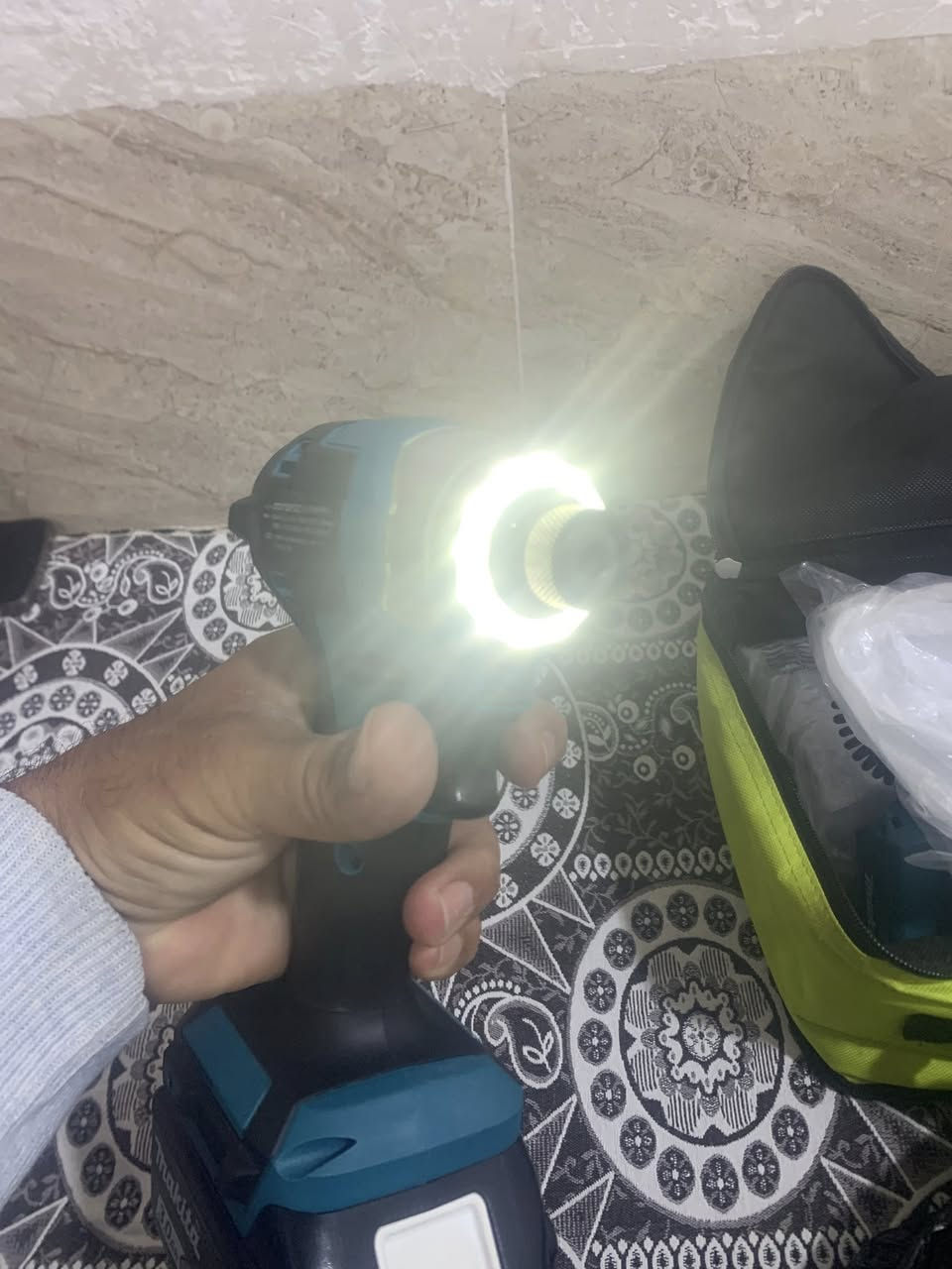 دريل ماكيتا فارغ للبيع


**إذا كنت صاحب هذا الإعلان وتريد حذفه لأي سبب، رجاءا أرسل رسالة إلى الدعم الفني**