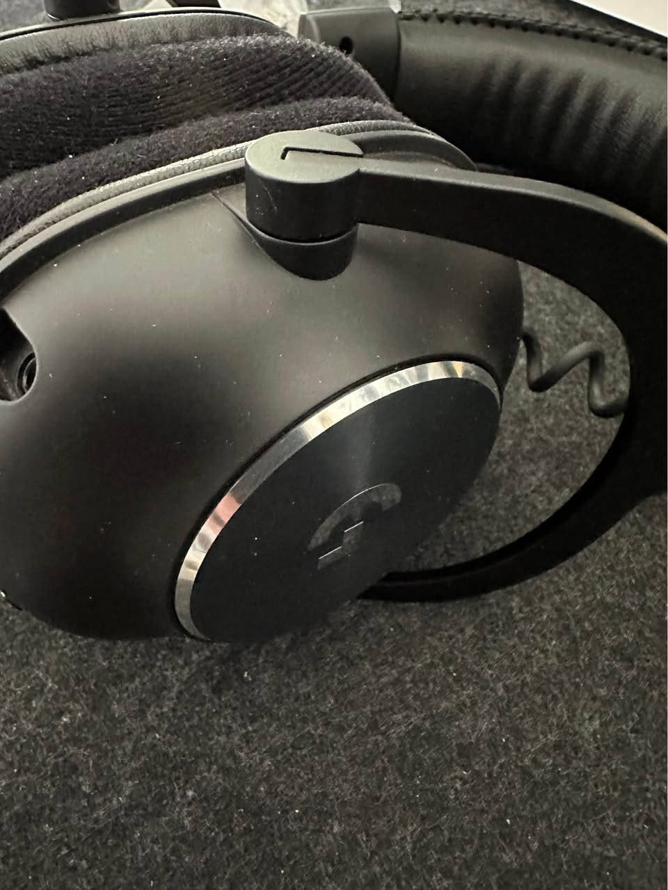 logitech g pro x headset 
نظيفة اغراض كاملة شرط الفحص أربيل, العراق


**إذا كنت صاحب هذا الإعلان وتريد حذفه لأي سبب، رجاءا أرسل رسالة إلى الدعم الفني**