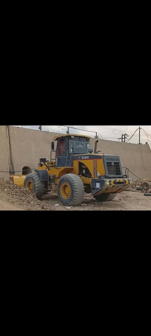 السلام عليكم البيع شفل زت يل حجم 50 مديل 2012 رقم الماني سنويه ل 28 شفل جاهز من كلشي محرك كير خير من الله العنوان بغداد الستفسار عله رقم ***********. ***********
