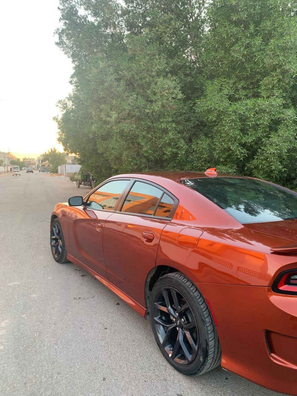 جارجر هيمي موديل ٢٣
لون مشمشي  ماشية ٢٥ 
تبديل جاملغ  امامي  اصلي والقديم موجود  +صبغ نص باب السايق  بدون ايرباك .
السعر280$
الاتصال *********** واتساب
