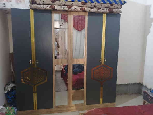 غرفه نوم البيع السعر 350 بدون دوشك 300 غفل لما يشتري لا يطبلي رحمه لمكم. مكان ابو غريب بغداد  رقم جهازي ***********
