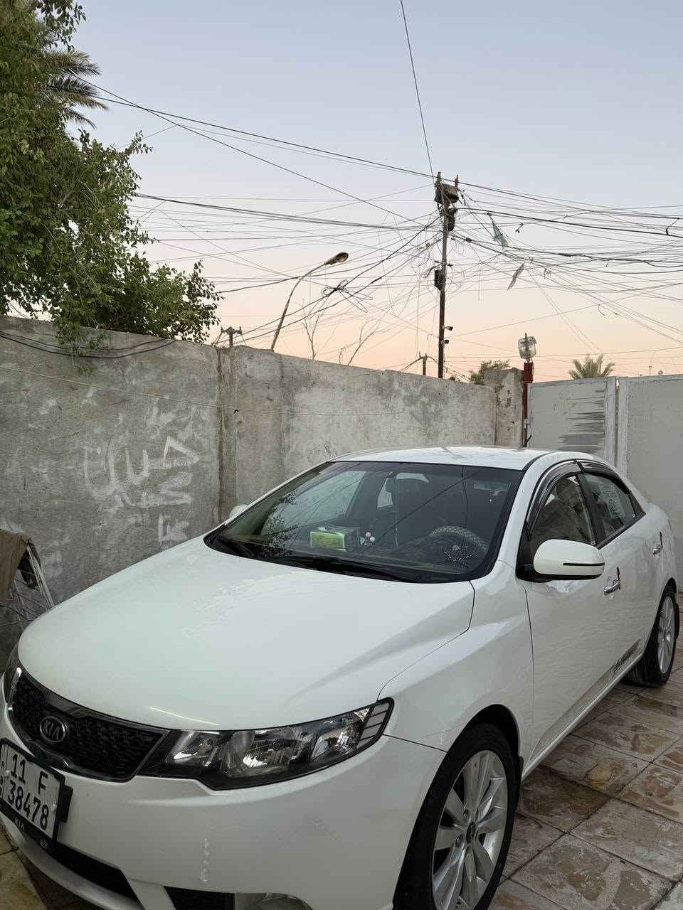 السلام عليكم گيا سيراتو 13 بغداد بأسمي الرقم الجديد تحويل موباشر فول عده البصمه والفتحه صبغ صفحه + بنيد + قبغ الصندوك تبديل نفس الون سياره جاهزه من گلشي 
السعر ( 88 ) وبيها مجال ( *********** ) مكاني بغداد
