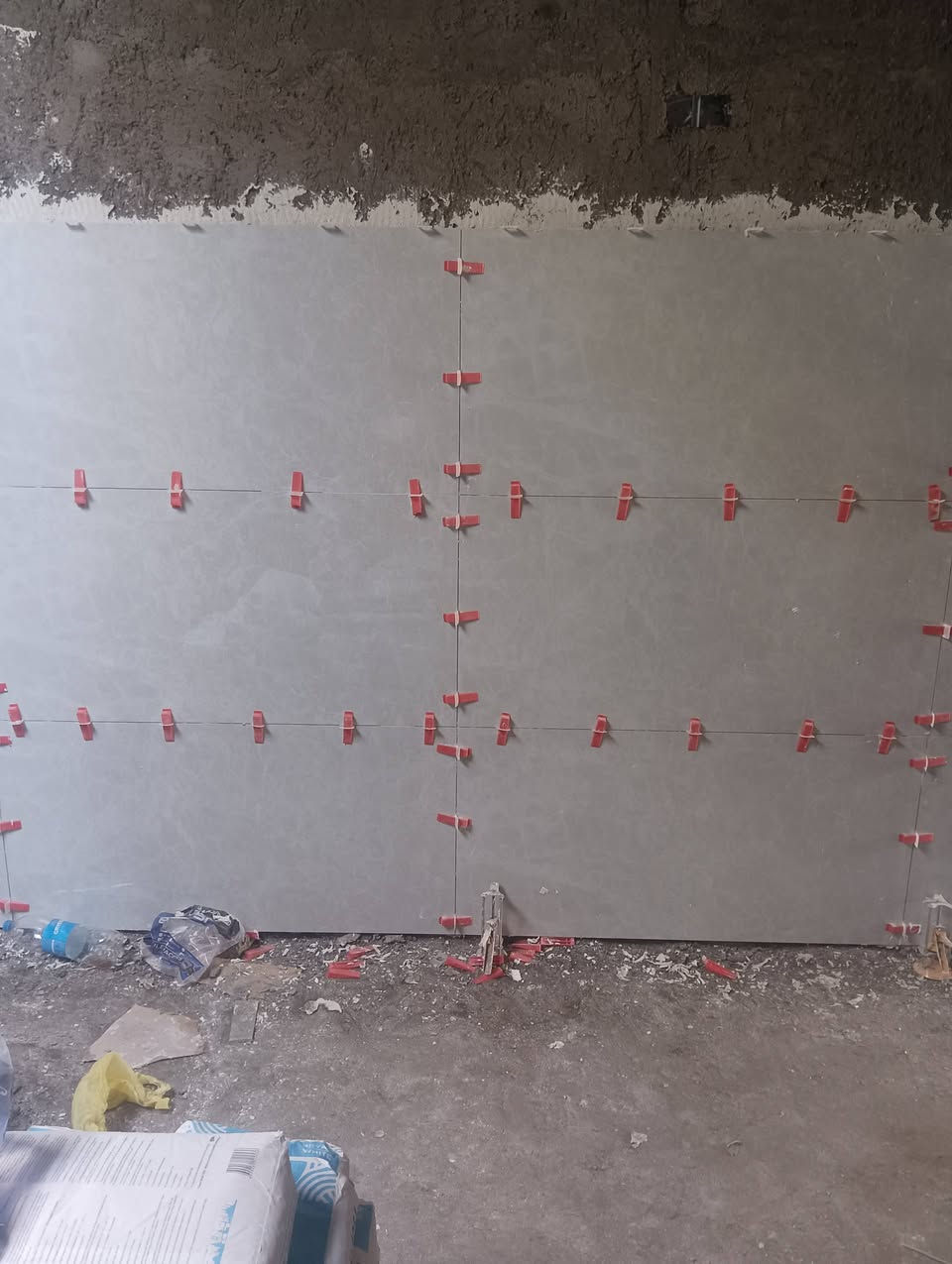 سلام عليكم خلفه سيراميك كربلاء سعر مناسب ***********
