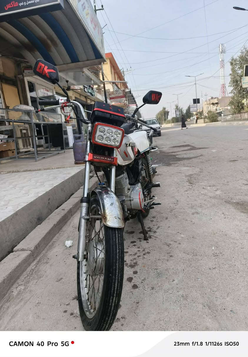 السلام عليكم متاح موطور لبيع معمر كامل كلشي معيزو كلجات جيد موطور نضيف ادفع سعر عجبني ابعك ***********
