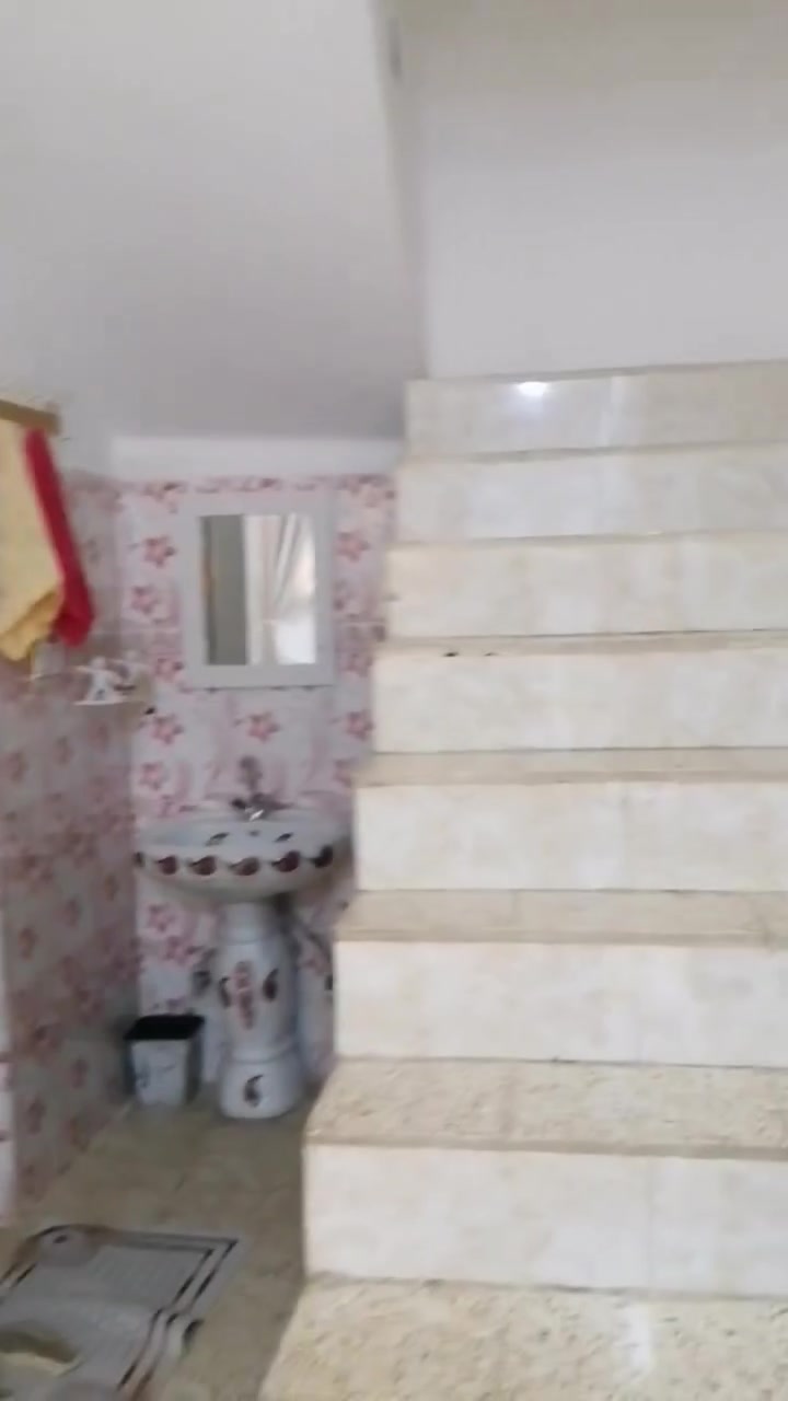 مكلف بالنشر  

بيت للبيع بناء طابوك سقف كونكريت مسلح طابو زراعي المساحه ٢٨٠ متر ٣ غرف وبراني ومطبخ وهول وصحيات خارجيه  نهاية جسر عبد الله عويز من جهة المسبح
السعر ٨٠ مليون  وبي مجال بسيط
للاستفسار الاتصال على الرقم
***********
