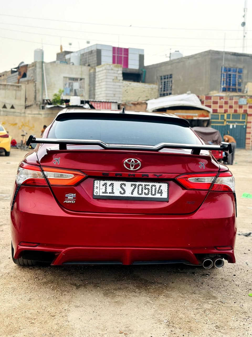 السلام عليكم
تويوتا كامري 2020 للبيع

فئة se 

السياره فول للاخير 

1- بصمة

2- فتحة سلايد روڤ

3- شاشه كبيره 

4- رادارات

5- تشغيل عن بعد

6- مانع تصادم توقف ذاتي

7- نقط عمياء

8- 4 سلندر /2500 / سي سي

9 - كشنات جلد 

10- شاحن واير ليس

11- تدفئة بالمرايات ( مانع ضباب)

12- تحذير الخروج عن المسار

وباقي المواصفات المعروفه بالكامري
وضايف الها كماليات جماليه 

السياره حادثها خلفي مواضح بالصور

صبغ 3قطع بدون تبديل جاملغ الايسر وقبق جنطه الجاملغ الايمن خلفي صابغي ملاون مابي حادث 

السياره جاهزه من كل النواحي ماشيه 
71 الف كيلو حقيقي استخدام قليل كلش 

السياره شرط تحويل اي وقت تريد 

السعر 175$ ورقه وبيها مجال قليل 

مكان السياره كربلاء 

الاتصال للاستفسار وتسب موجود 
0771 695 6751
