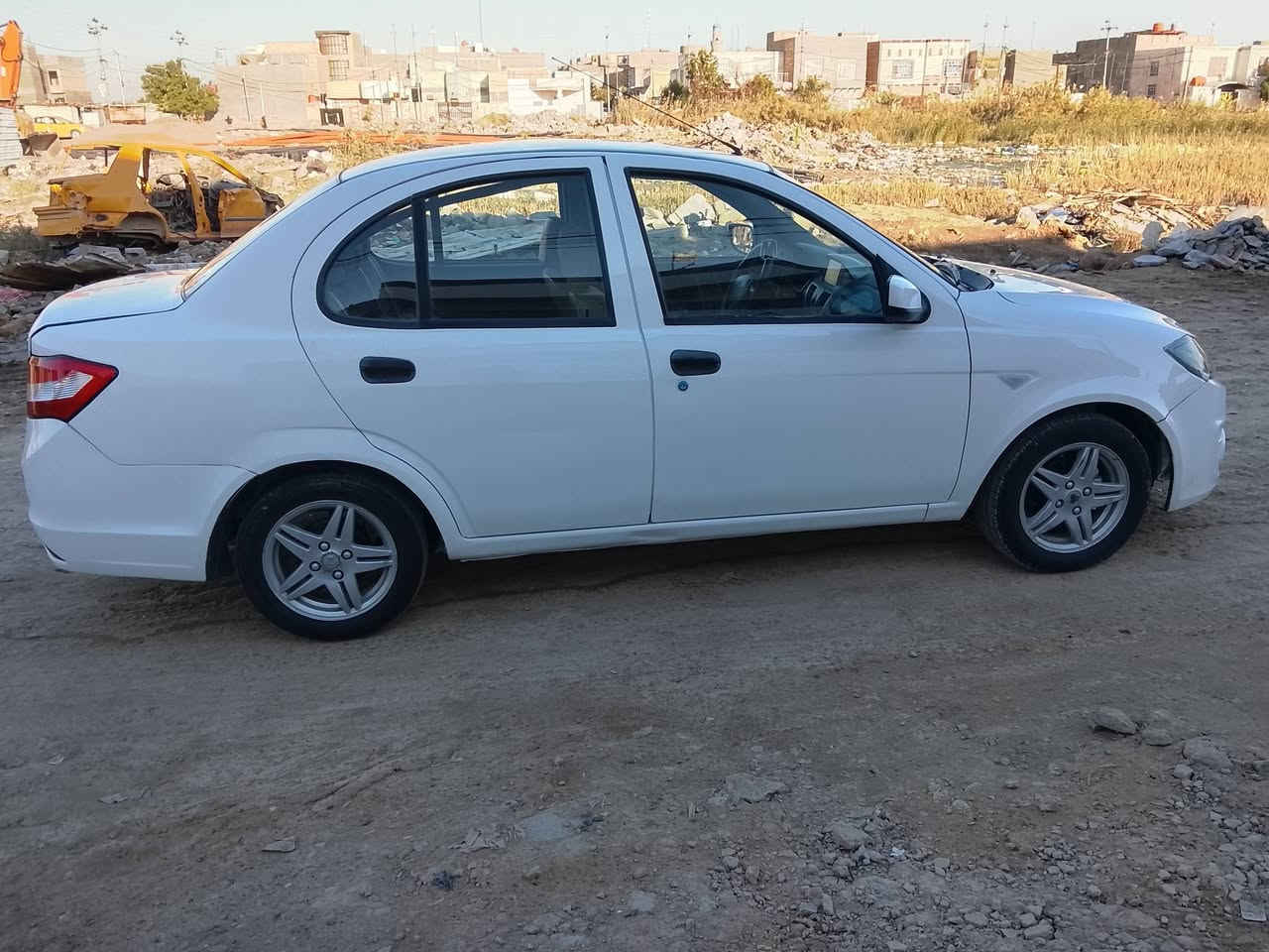 السلام عليكم ساينا موديل 2022 مال شركه ماشيه 89 بدون رقم تترقم قادسيه مكانها ديوانية ومالكهه ديوانية بيهه ضربه بالدوسه  وبيهه دحجات ابيع هلموجود
السعر 29 
للاستفسار الاتصال على الرقم 
***********
