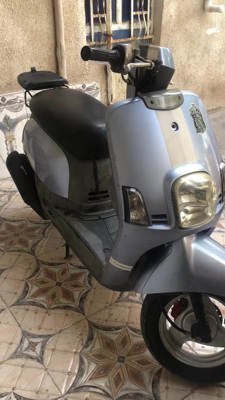 سلام عليكم  ماكس بوليس مديل 2008 كابريتر
مبدله كفرات  مكينه بلاد ما مفتوحه سلف كهربايات كلها شغاله دراجه كامله ما ناقصها شي السعر 900وبيها مجال 
الاستفسار ***********
