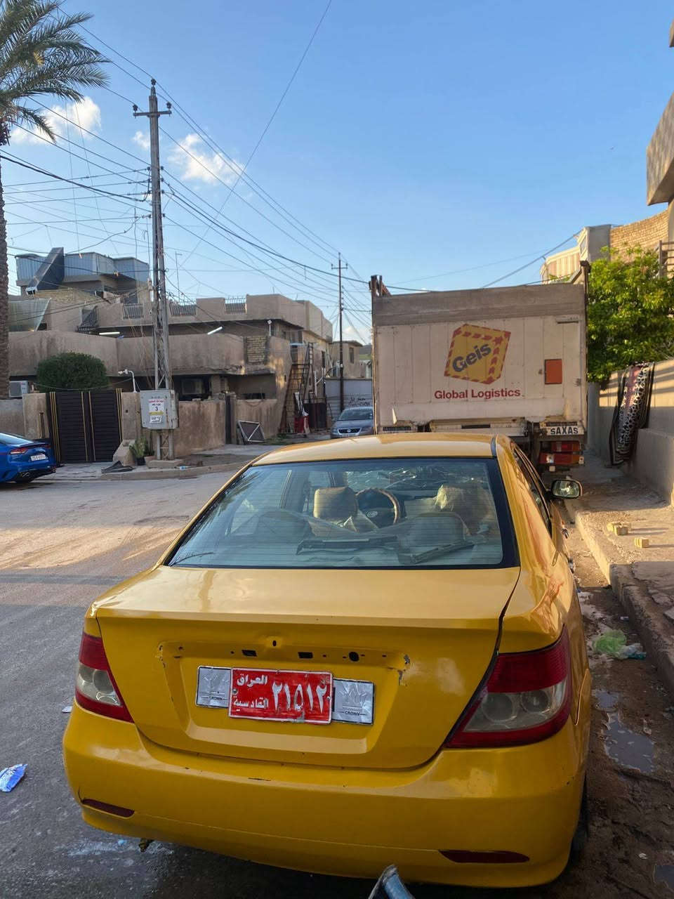 سلام عليكم بي وايدي اف ٣ موديل ١١
رقم صدامي قادسيه مصفره غرامات عليه هيئه ٩٠٠ على يشتري يعني مو من سعر سياره وصاحبه موجود ماعنده مشكله يحول سياره بيه خيط تبخير ومصبوغه عام اكفل لغد وشواصي وقماره سعره ٢٣ وبيه مجال
رقمي ***********
