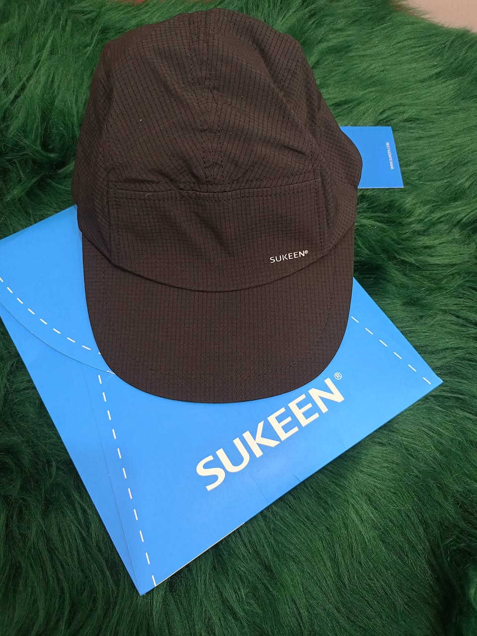 متوفرات مجموعه شفقات ماركة Sukeen قماشة بارد العدد 8 قطع وياهم مال اطفال سعر القطعه ب10 مع التوصيل والي يريدهم شلعه يدخلي علخاص وتوصيل موجود لكل محافظات العراق


**إذا كنت صاحب هذا الإعلان وتريد حذفه لأي سبب، رجاءا أرسل رسالة إلى الدعم الفني**