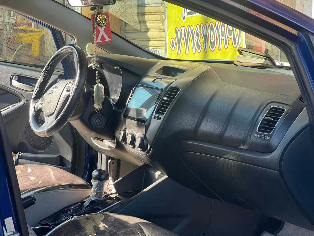 سلام عليكم فورتي لبيع مديل 2017حادثه بنيد او باب بدون دواخل ***********
