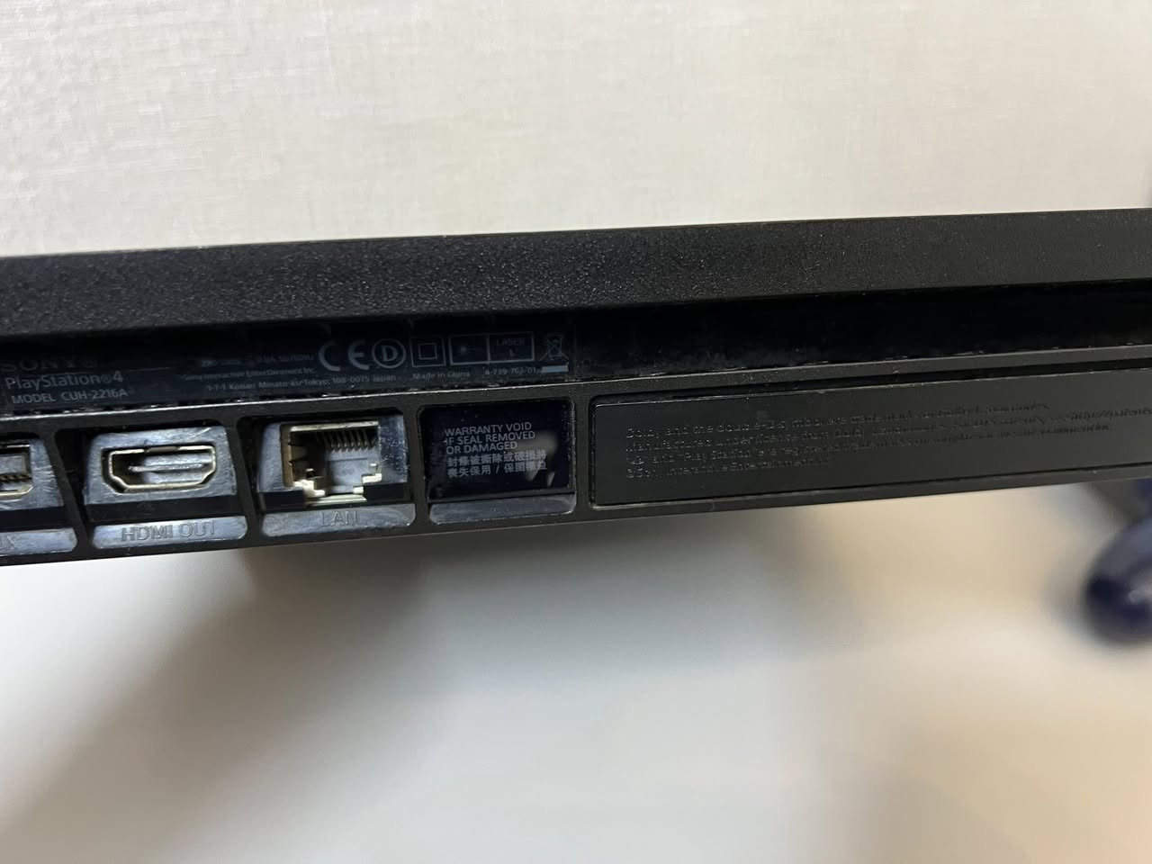 السلام عليكم
بلي فور سلم 

يده اصليه +كيبل شحن + HD + كيبل التشغيل 

ذاكره 1 تيرا

جهاز بحاله الوكاله نضافه عاليه غير مفتوح لوك ستيكر

نضام 12.00

ضمان الفحص امام المندوب

السعر 235 الف 

توصيل جميع المحافضات 5 الاف


**إذا كنت صاحب هذا الإعلان وتريد حذفه لأي سبب، رجاءا أرسل رسالة إلى الدعم الفني**