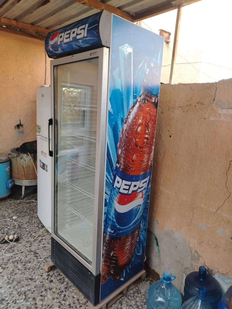 عارضات نضيفات جدا ***********
