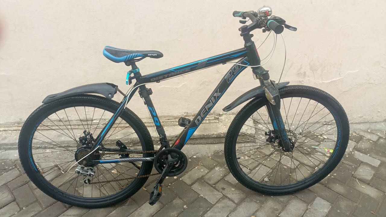 السلام عليكم بايسكل رياضي ماركة DENIX اصلي حجم 29
نضيف مابي أي شي ماناقصة شي
العنوان بغداد / مدينة الصدر  السعر 100 الف
الاتصال / ‏‪***********‬‏
