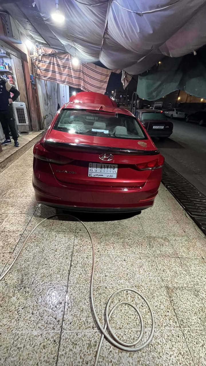 السلام عليكم النترا للبيع مديل 2017 فول موصفات كشنات كهرب رادار امامي وحساس خلفي وامامي تشغيل بصمة سلايت كابون بانزين بيها مكينه شرط تبريد ثلج تيرات جديده طخم امامي وخلفي كله جديد السياره جاهزه اي نقص مابيها الظرر مالتها قبغ صندق وربع وجاملغات الخلفي بدون دواخل السياره حيل حلوه شاشه كبيره كامره دواره شرط التحويل السعر 130 وبيها مجال مكان السياره موصل أيسر موبايل *********** اسيا ***********
