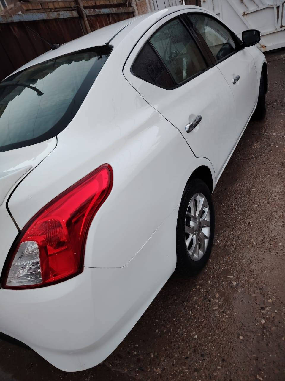 السلام عليكم
السلام عليكم شباب 

نيسان سني 2023 مصري فول مواصفات
 ماعده البصمة 
السعر 105 وبيها مجال للشراي
المواصفات 
اشارة بلمراية 
قطعتين تبريد 
 شاشة لمس 
4 جام كهرباء 
بلوجكتر 
تحكم ستيرن 
بيها جاملغ امامي وبنيد مبدلات 
وجاملغين الخلفيه ضربة خفيفه بدون جنطة 
السيارة نظيفه مابيها اي نقص 

📍العنوان / بغداد / قرب مرور الحسينيه 
الرقم ***********
