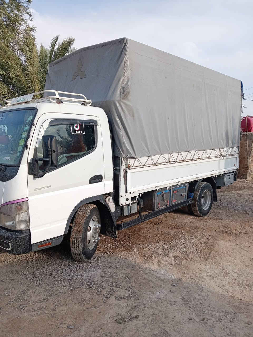 كنتر البيع موديل ٩ رقم أربيل من جلولاء مابيه يه طخه نضيفه والله سعر ١٨٥ بيه مجال هاذه رقمي***********
