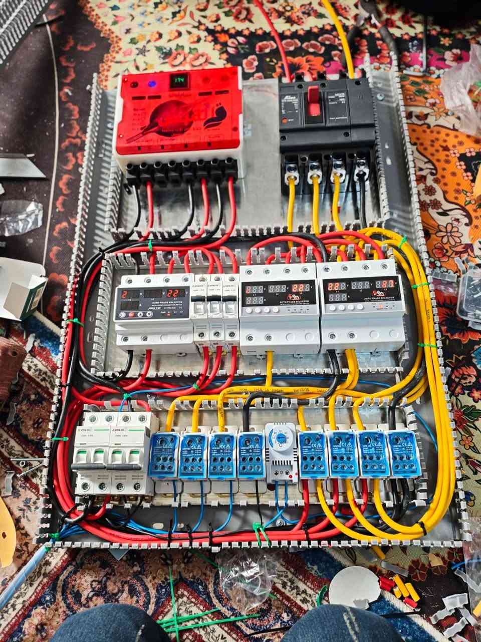 🔌💡 تم بحمد الله إنجاز أعمال احد البوردات الاحد الخوه

#مستعدون_لكافة_الاعمال ✅

#بوري ✅

#سيمنز ✅

#منظومة_كامرات ✅

#منظومة_ستلاية ✅

#منظمات_الامنيه_والحرائق✅

#عمل_بوردات_ATS ✅

#وأمان_وجوده_مضمونه ✅

#وشغل_مرتب_ودرجه_اوله  ✅

#التزم_بلوقة ✅

للاستفسار أو طلب خدمات تأسيس الكهرباء للبيوت والمباني:

📞 ‏‪***********‬‏
📞 ***********
