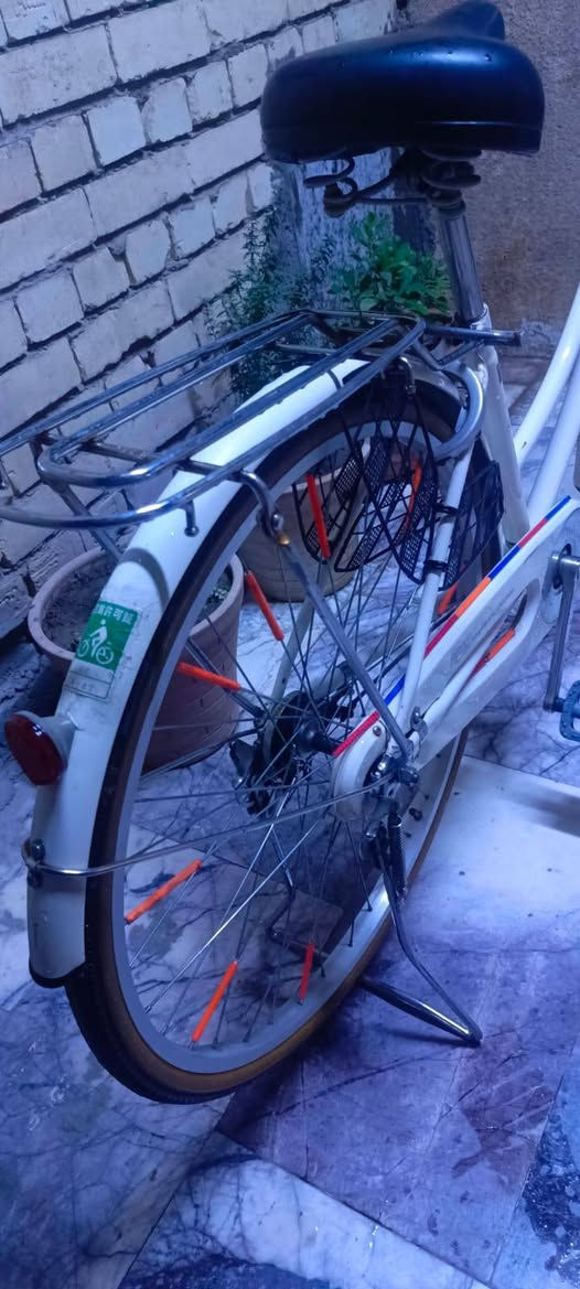 بايسكل ياباني ستيراد بريطاني
دبل قفل كامل تايرات جدد ابو التاج 
كلش جديد قبل فتره نزلته من الحاويه 170
مكاني بغداد العبيدي 
سعره 140 الشراي 
‏‪***********‬‏
