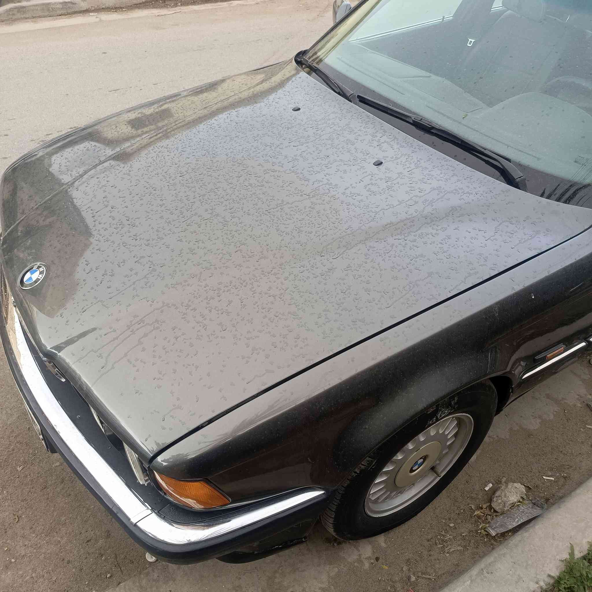 السلام عليكم بيع بي ام دبليو موديل 89اصلها 90حجم 735بليته وشاصي مصبوغه عام الجماليه بدون حادث بسمي بغداد مكانها زيونه كشنات جلد كهرباء دبل ايرباك السياره اي نقص مابيها عدا التبريد كير ومحرك ممتازه صدر جديد تخم تاير السعر 55 ورقه وبيها مجال الاتصال على ***********
