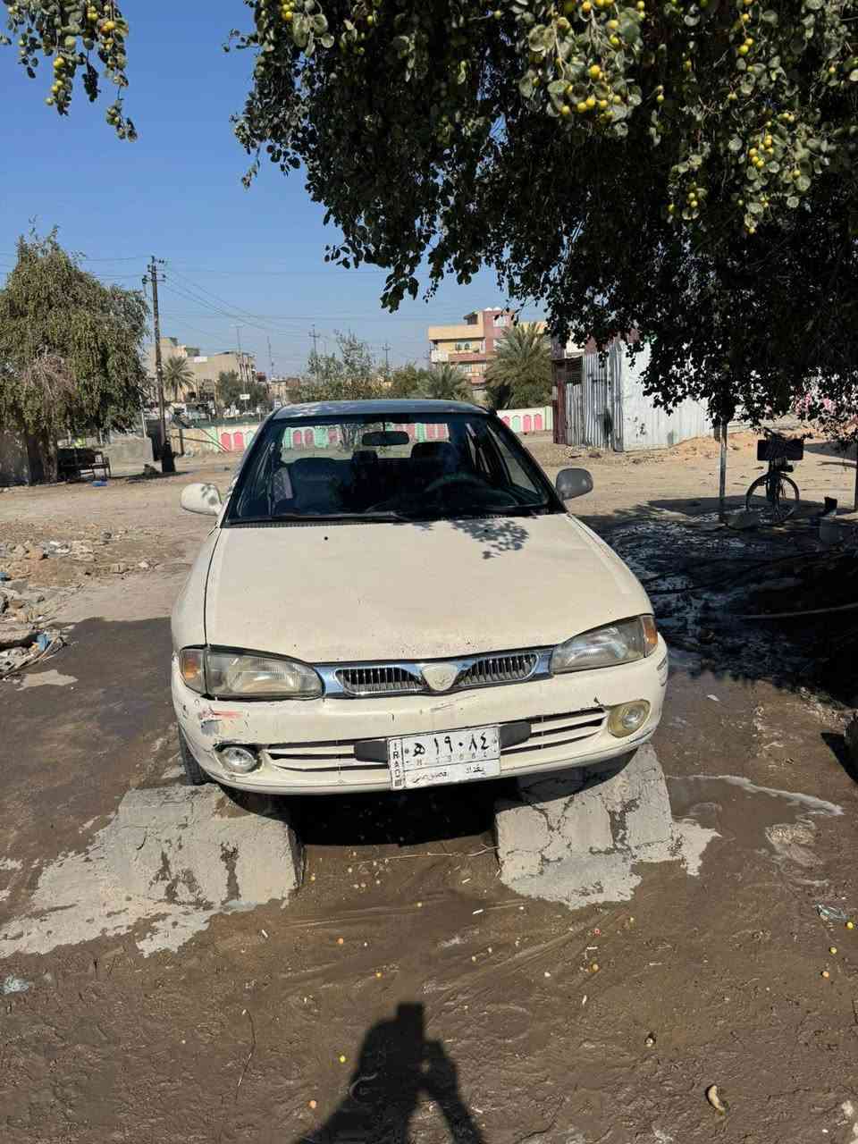 سلام عليكم  بروتون موديل ٢٠٠٤ تحويل مباشر السياره كير ومكينه وصدر كفاله. والكشر كدامك.    السياره ب٤٠ وبيه مجال مكان بغداد الشرطه الخامسه.   غير متواجد على نت.       ***********
