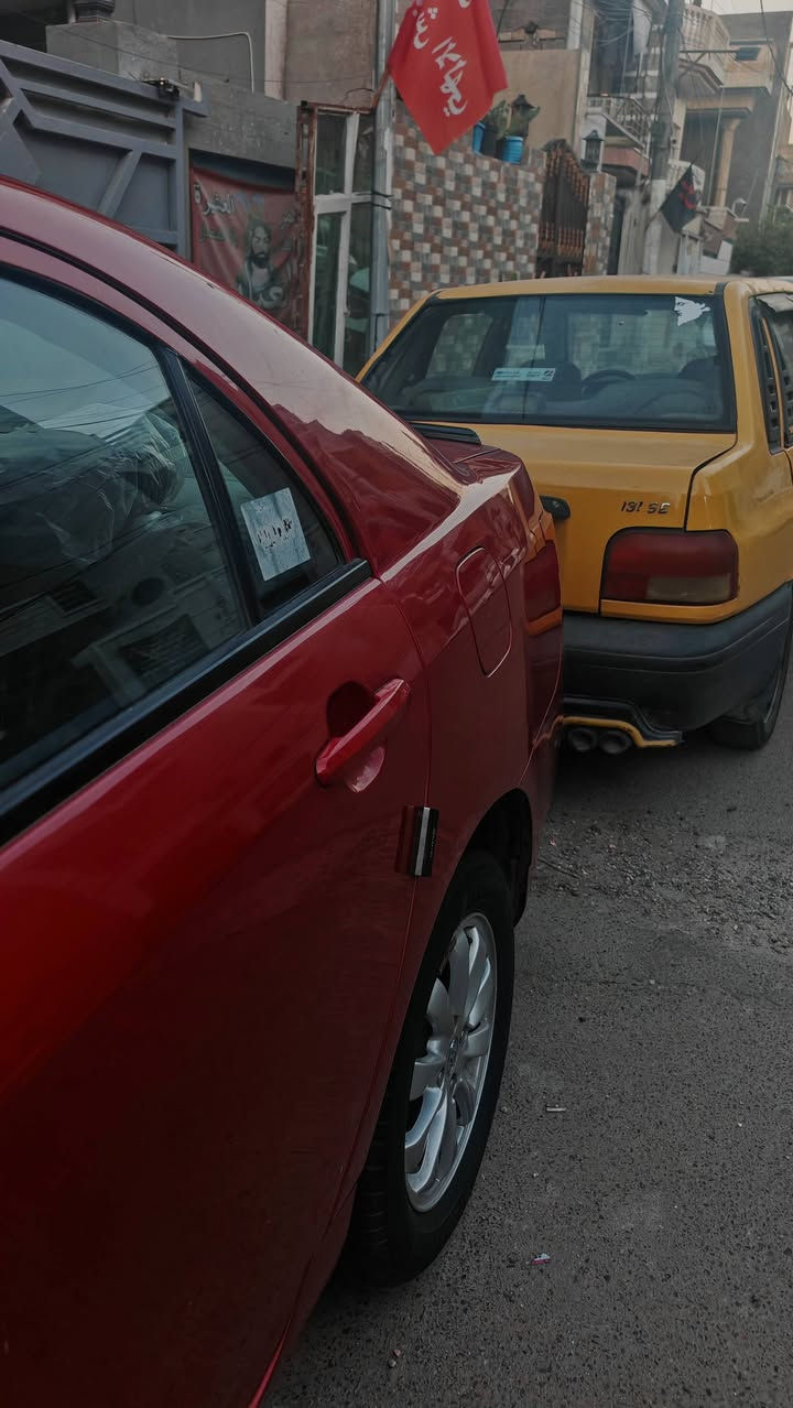 السلام عليكم
مكلف بنشر
سيارة بي واي دي ٢٠١٦ جي ٣
 كير ومكينة بلادي BYD
مكينة 1800
مكفولة من صبغ
وكفالة عامة كير ومكينة
اشاير بالمري
فتحة سقف
بصمة
حساسات خلفيه
كيج الكتروني
السيارة على وضع الشركة بيها ملاحظات بسيطة طخة بالباب الخلفي اليمين يرجع بارد
ماشية ٣٠ الف حقيقي
السعر 71$ وبيها مجال بسيط للشراي
المكان بغداد 
*********** واتساب واتصال
