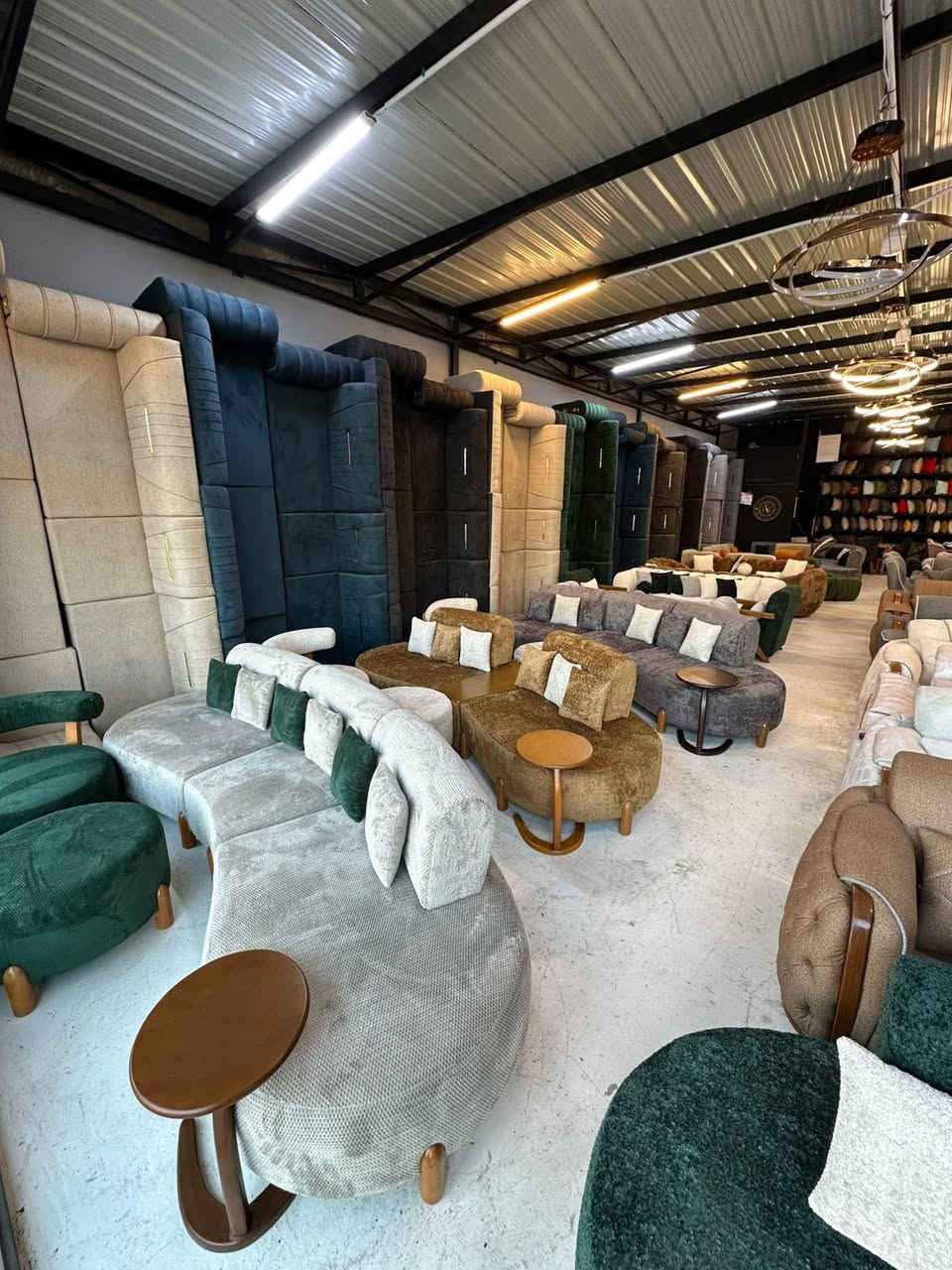 كورنر 6 مقاعد تركي طوله 3 و40 سم ويا كرسي وطبله سعره 850 وبي توصيل 🚚


**إذا كنت صاحب هذا الإعلان وتريد حذفه لأي سبب، رجاءا أرسل رسالة إلى الدعم الفني**