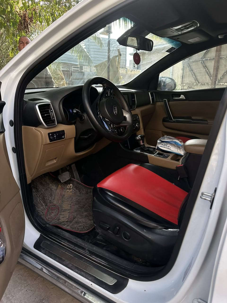 للبيع سبورتج 2019. خليجي جيتي لاين بيها قطعتين صبغ اثر شخوط بدون   ايرباك وبدون دواخل  ماشيه 77 مكينه 2000 دوش
للاستفسار ***********
